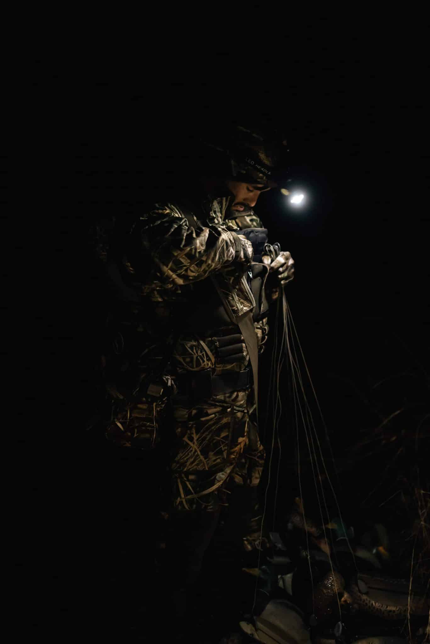 DUCK DARK HEAD LAMP